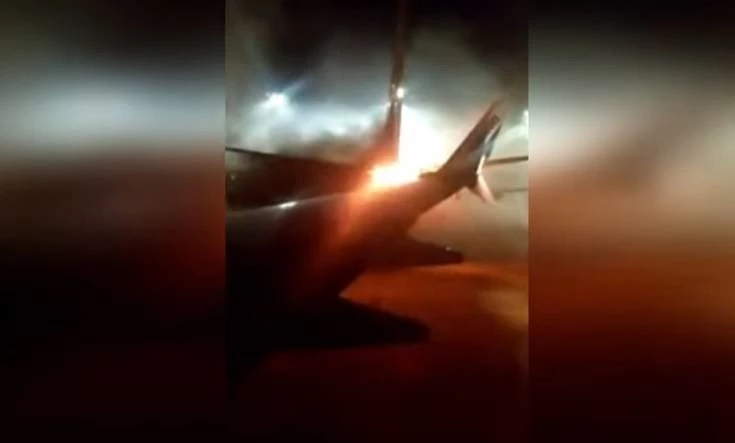 Πανικός από σύγκρουση αεροσκαφών στον Καναδά – Ξέσπασε φωτιά, ούρλιαζαν οι επιβάτες (βίντεο)